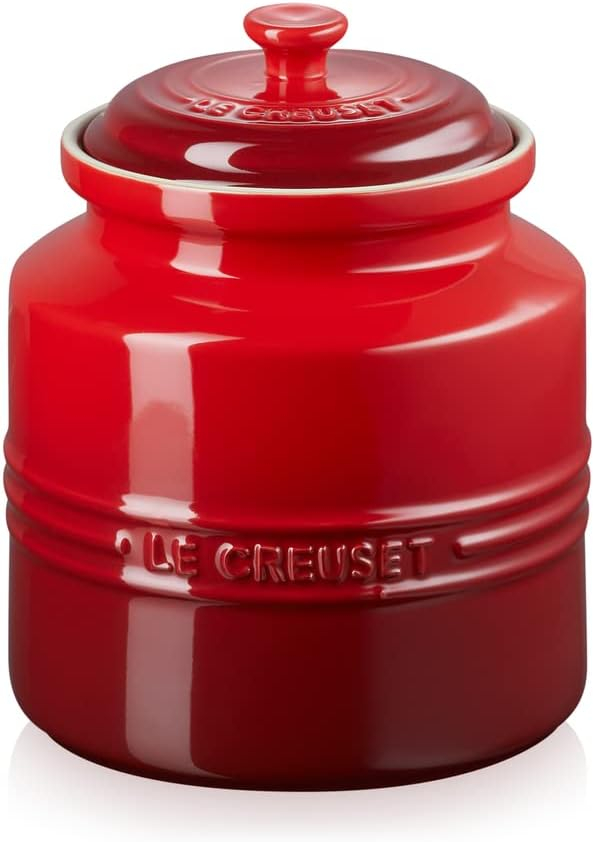 Borcanel 2.4 L ,   LE CREUSET Stoneware, Cherry Red, ermetic, ideal pentru depozitare
