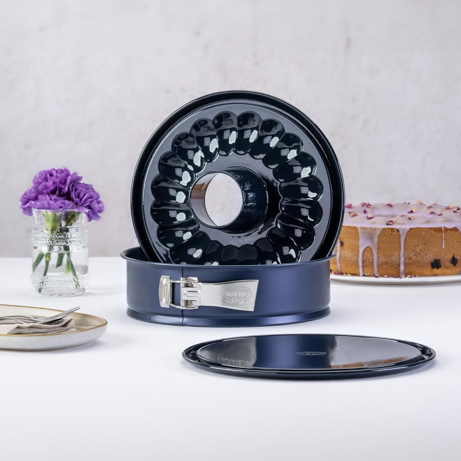 Forma rotunda cu arc Dr. Oetker Back-Liebe, cu baza emailata si blat tubular, O 26 cm ,   Negru